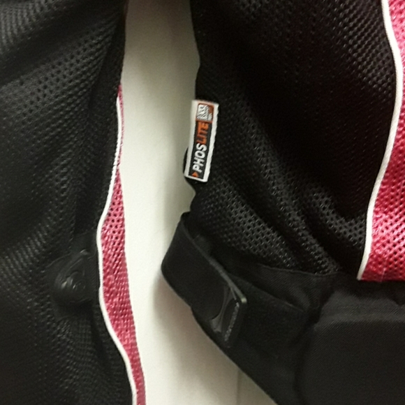 Fieldsheer Riding Jacket
Ss Speed - Picture 7 of 7